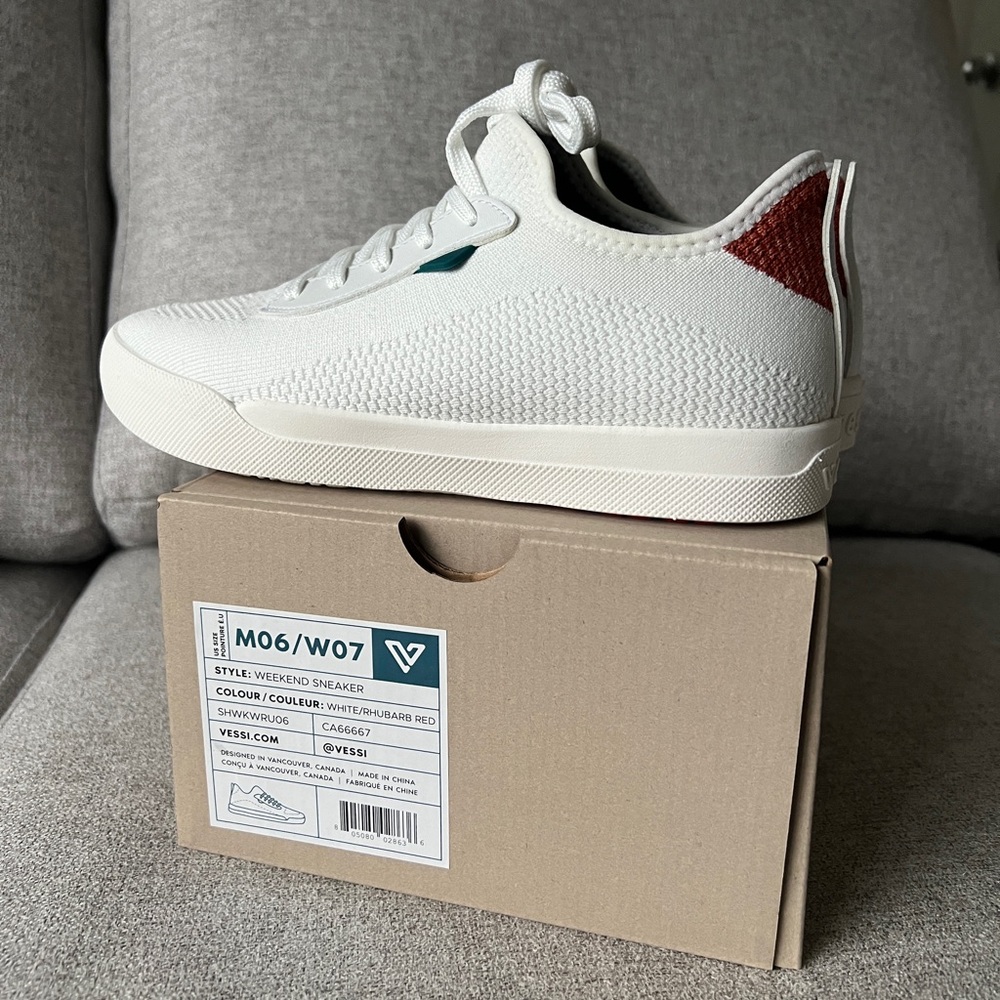 Limited Edition Vessi Weekend sneaker sz 7
